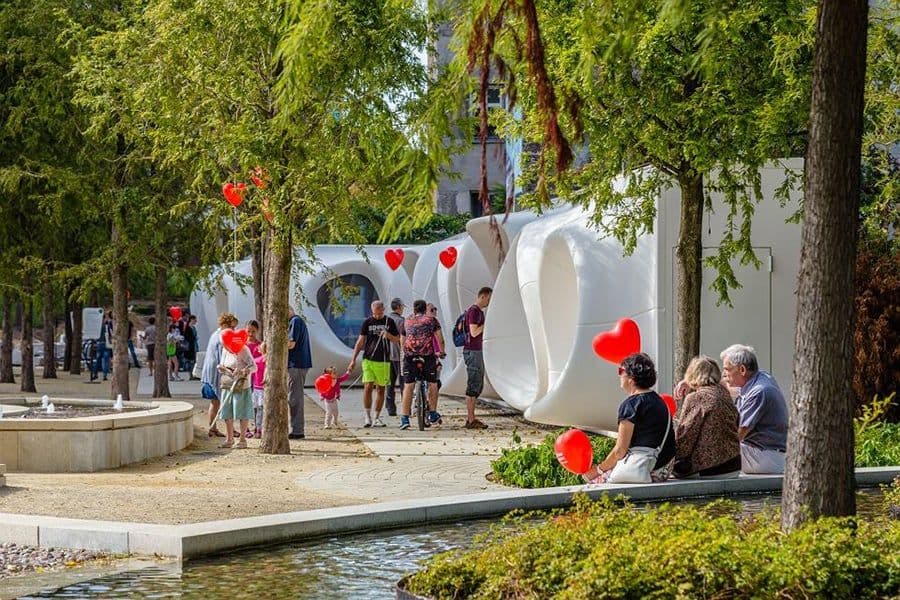 Plac Europejski water feature