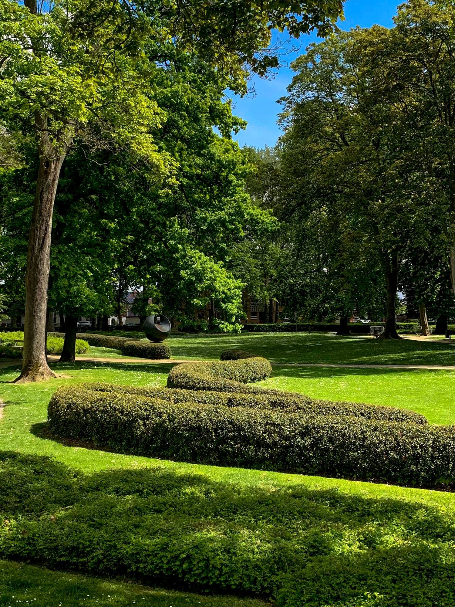 Parc Romantique and Esplanade Ath walled garden