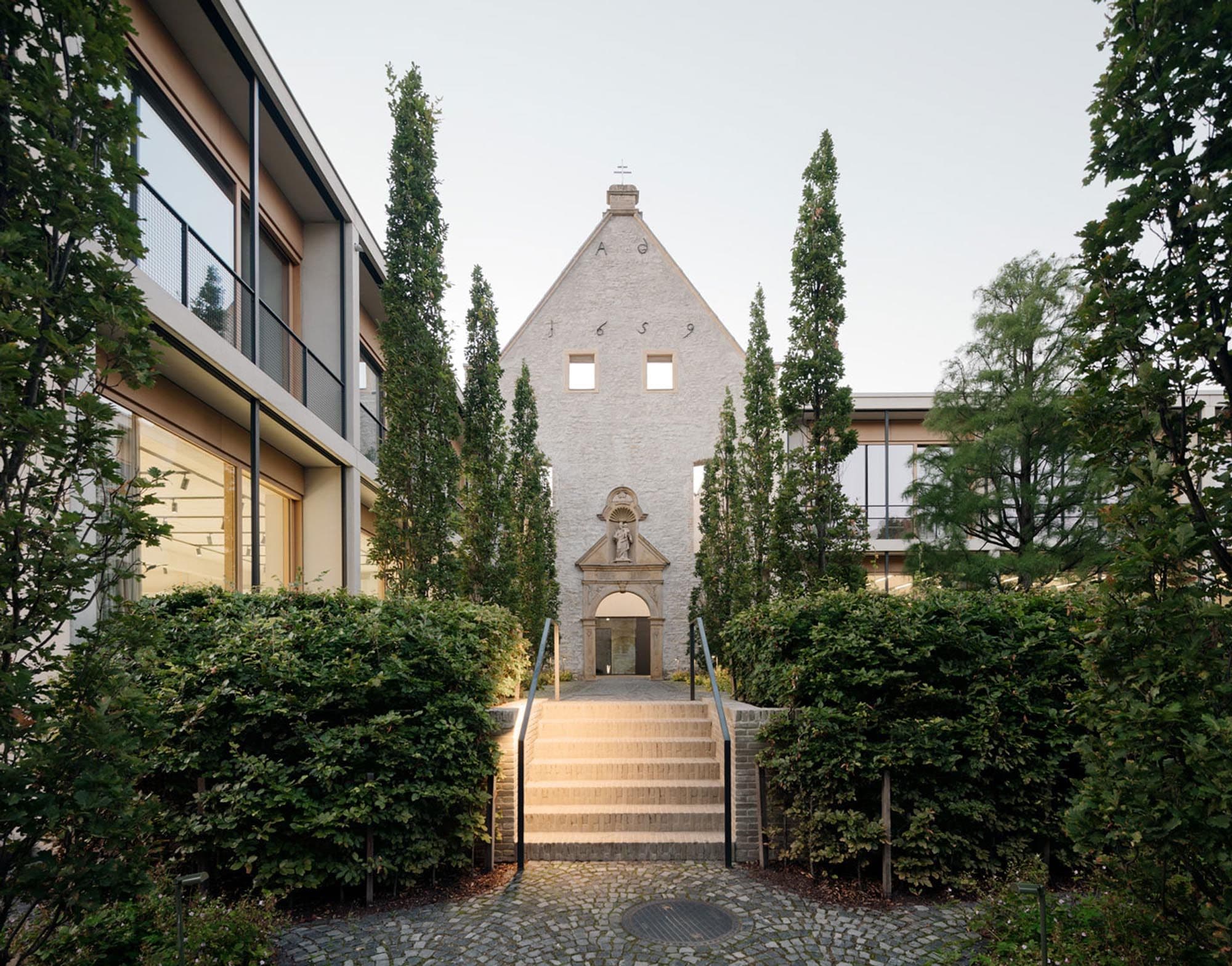 Conversion of Jacoby Studios in Padernborn (DE) receives two awards