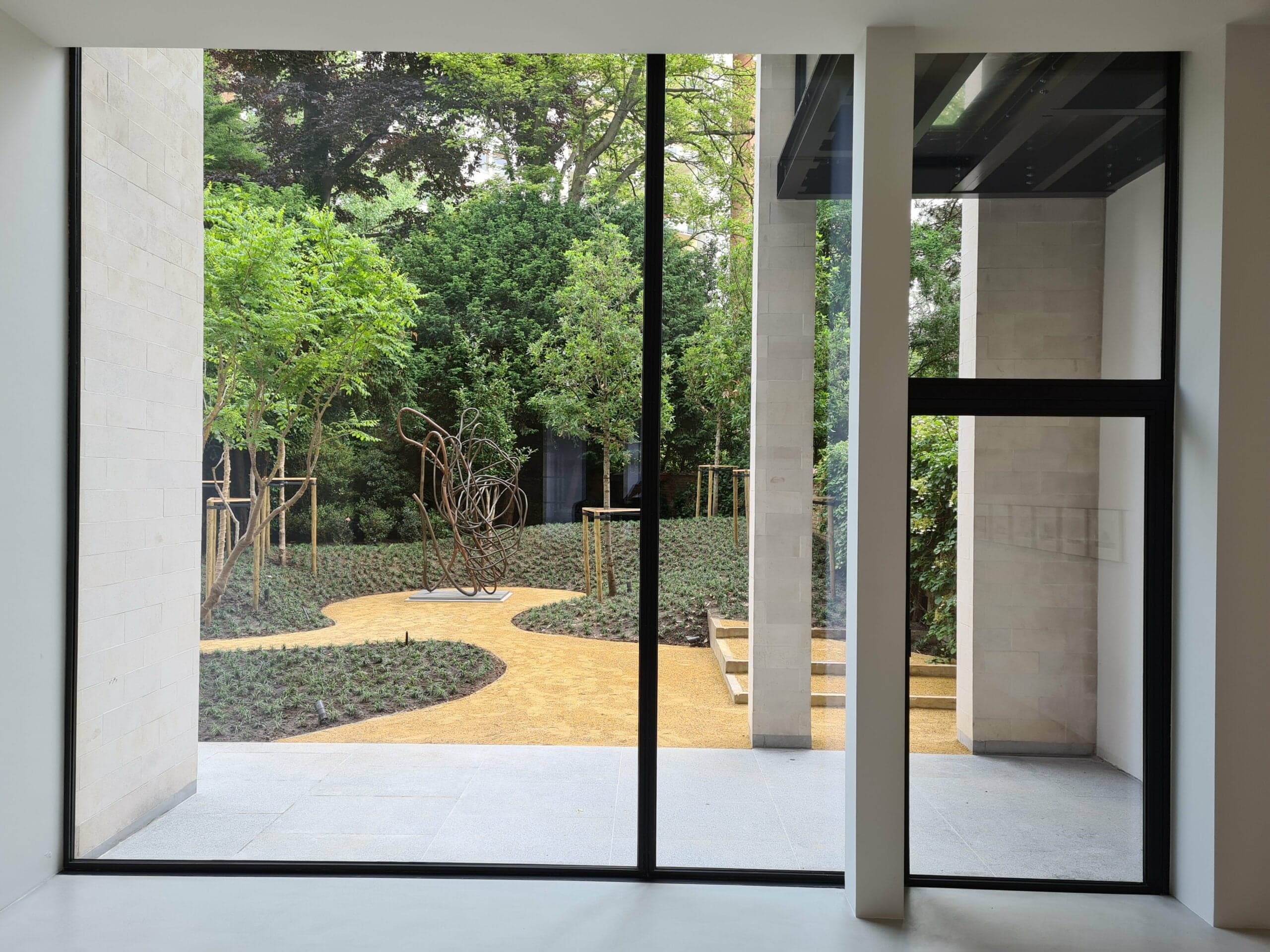 Hufkens Art Gallery garden view